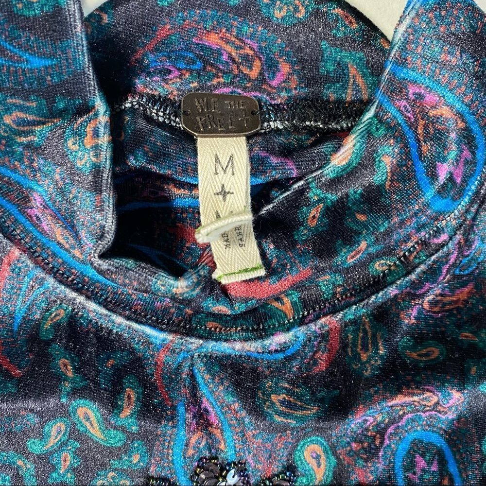 Free People L’amour Velvet Paisley Bell Sleeve Top - Picture 6 of 9